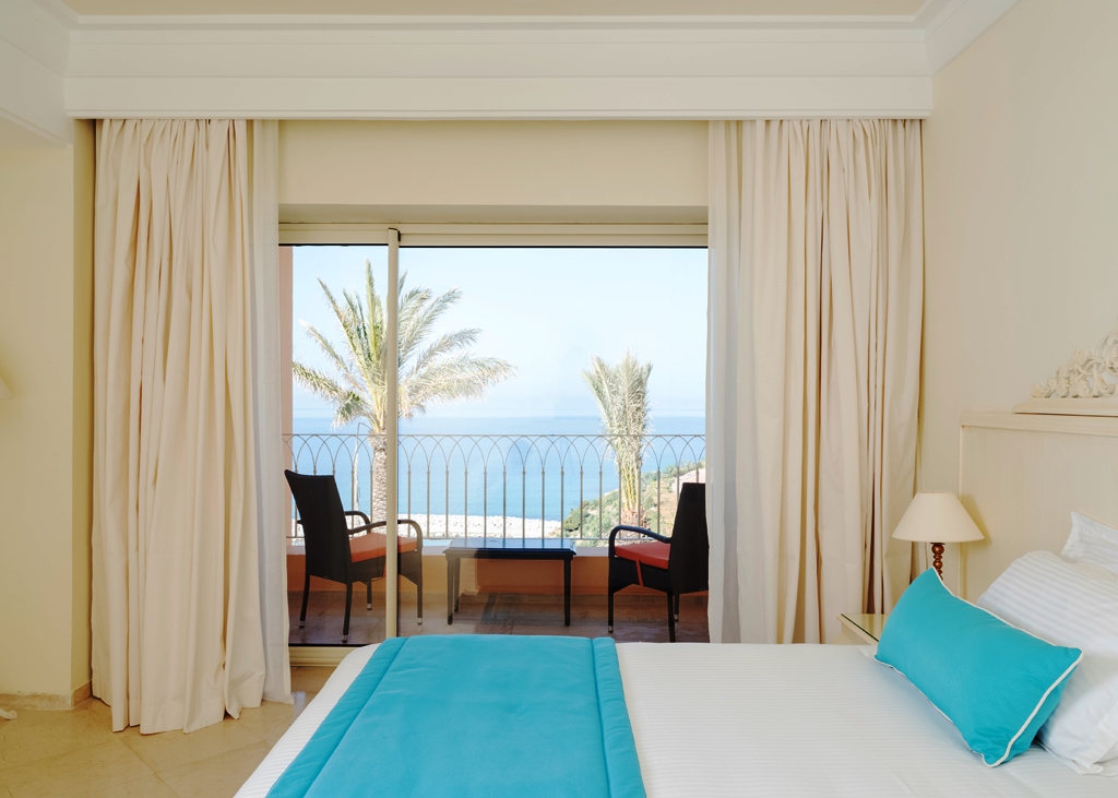 Deluxe Suite 1