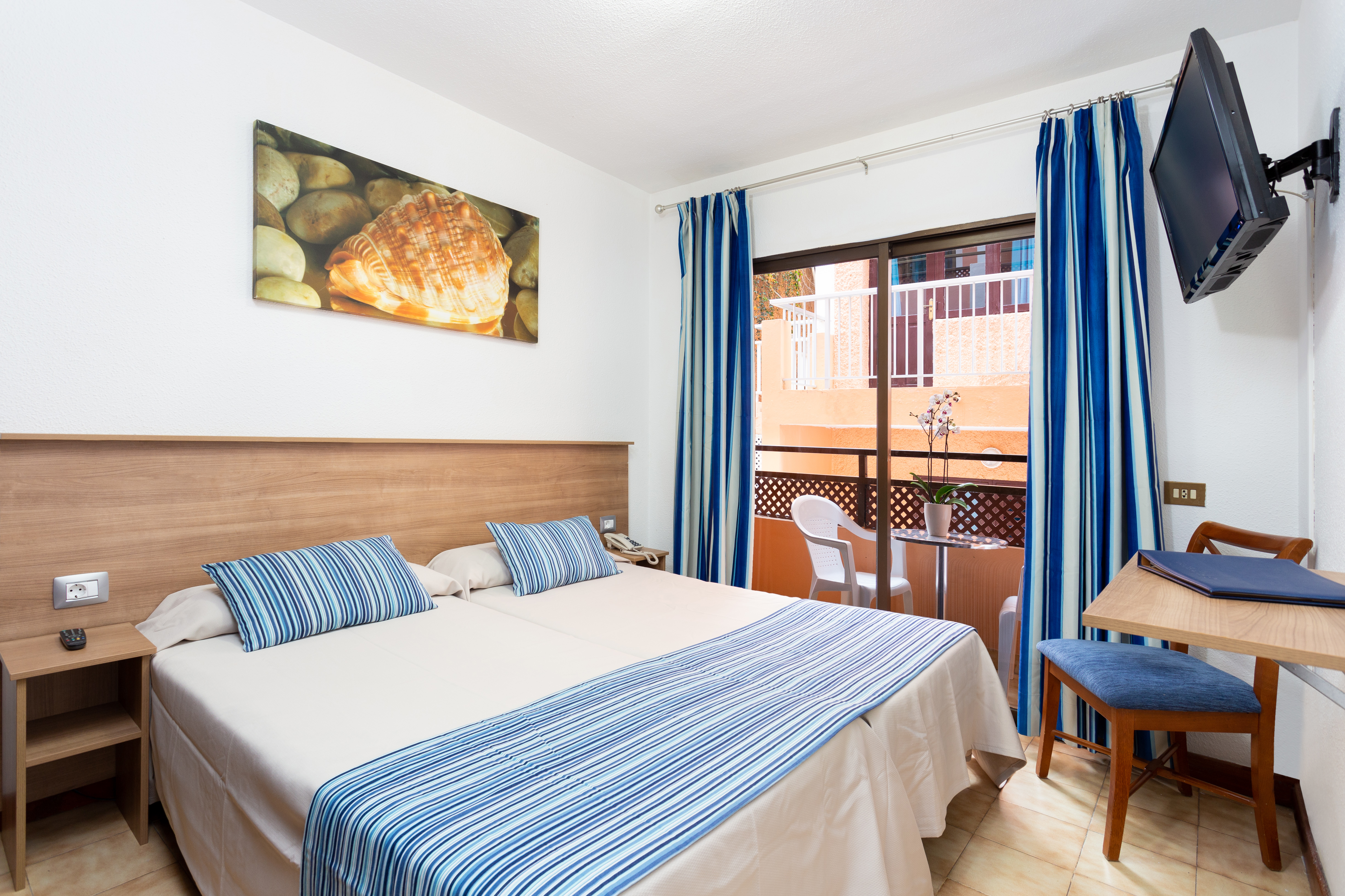 Doble With Balcony Or Terrace 4