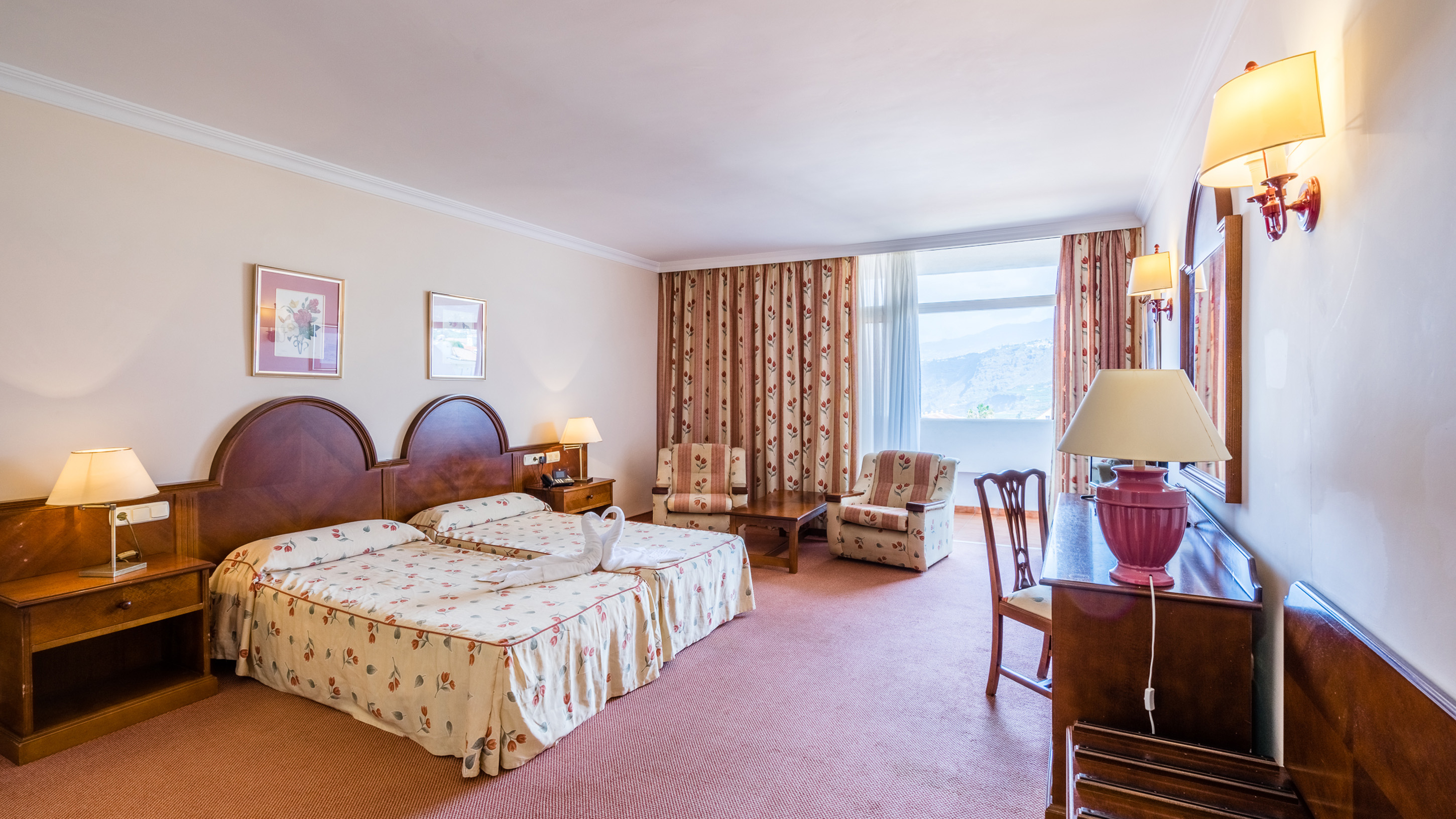 Double Room Balcony Or Terrace 3