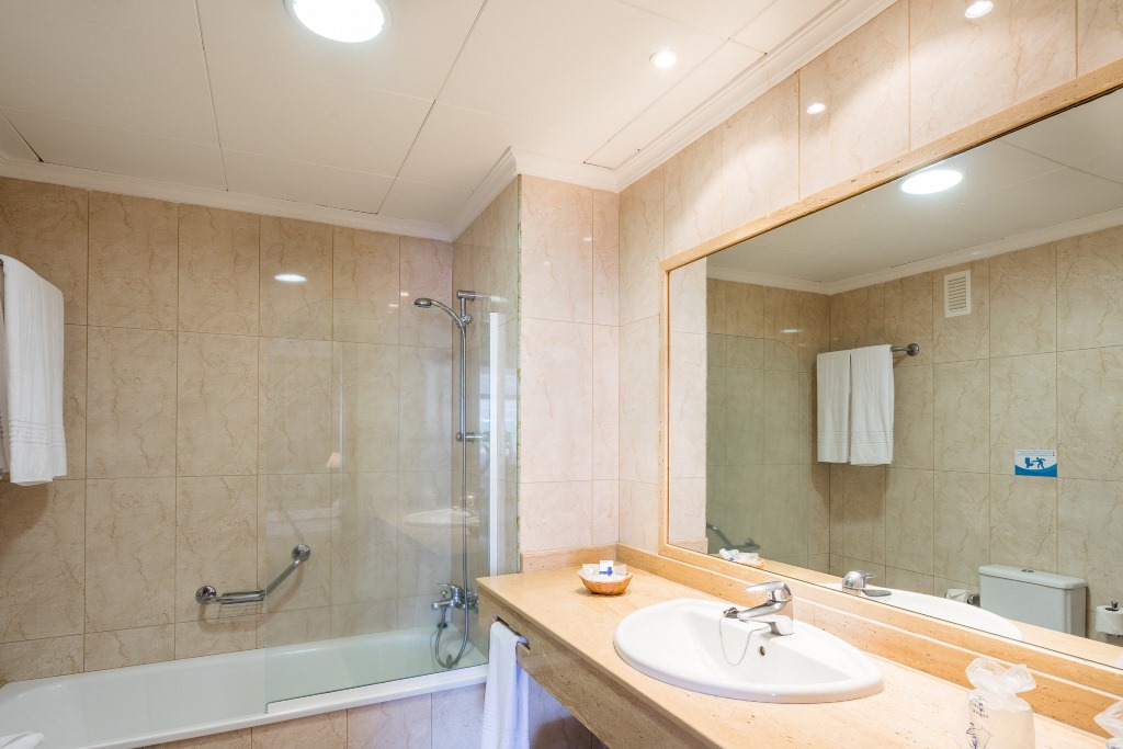 Double Room Balcony Or Terrace 4