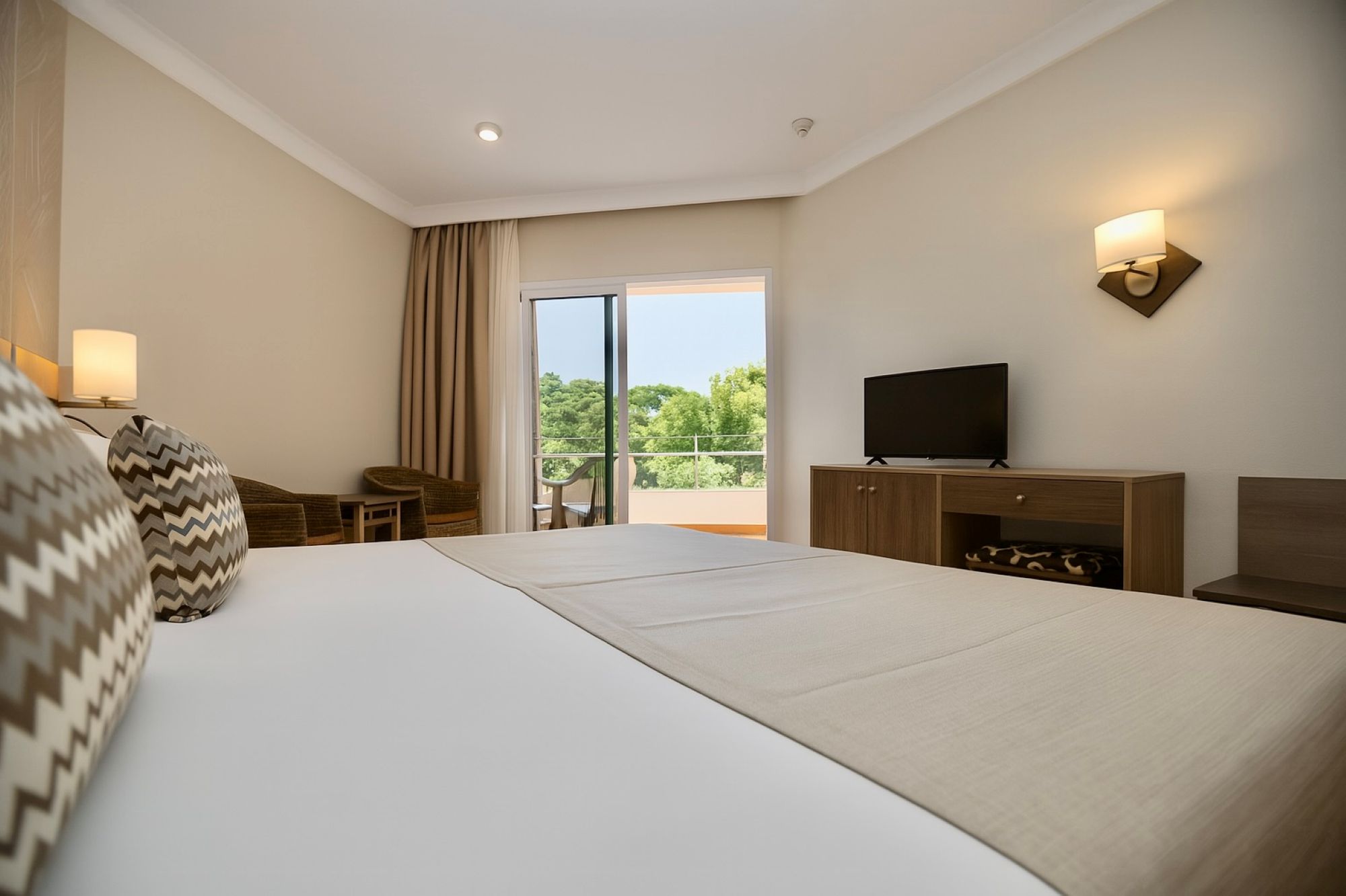 Economy Room 2