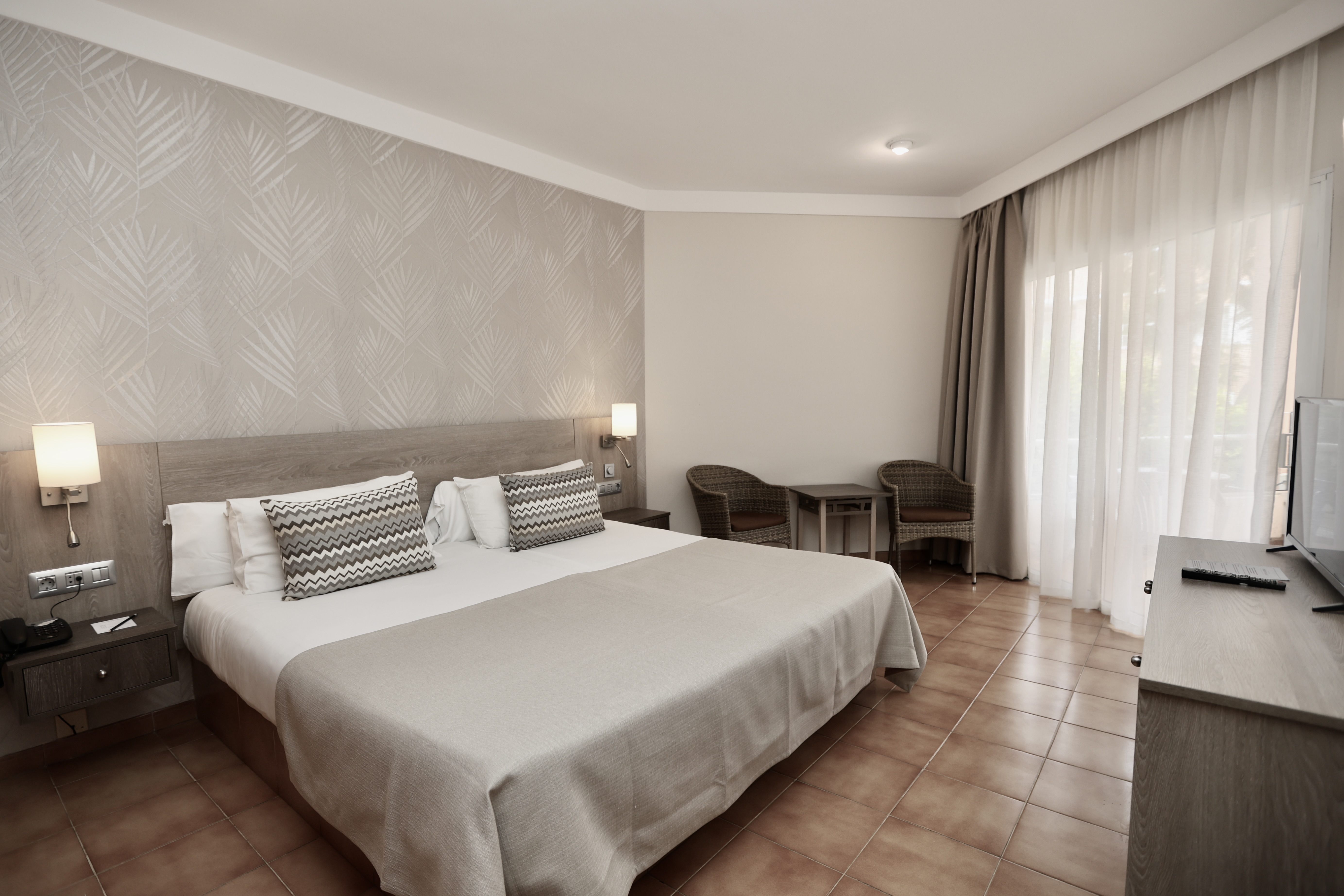 Economy Room 3