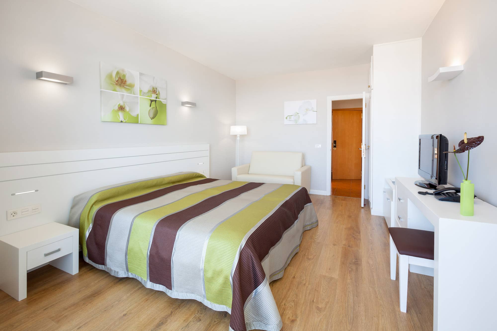 Studio Superior Eden Luz 4th Or 5th Floor Balcony Or Terrace 1