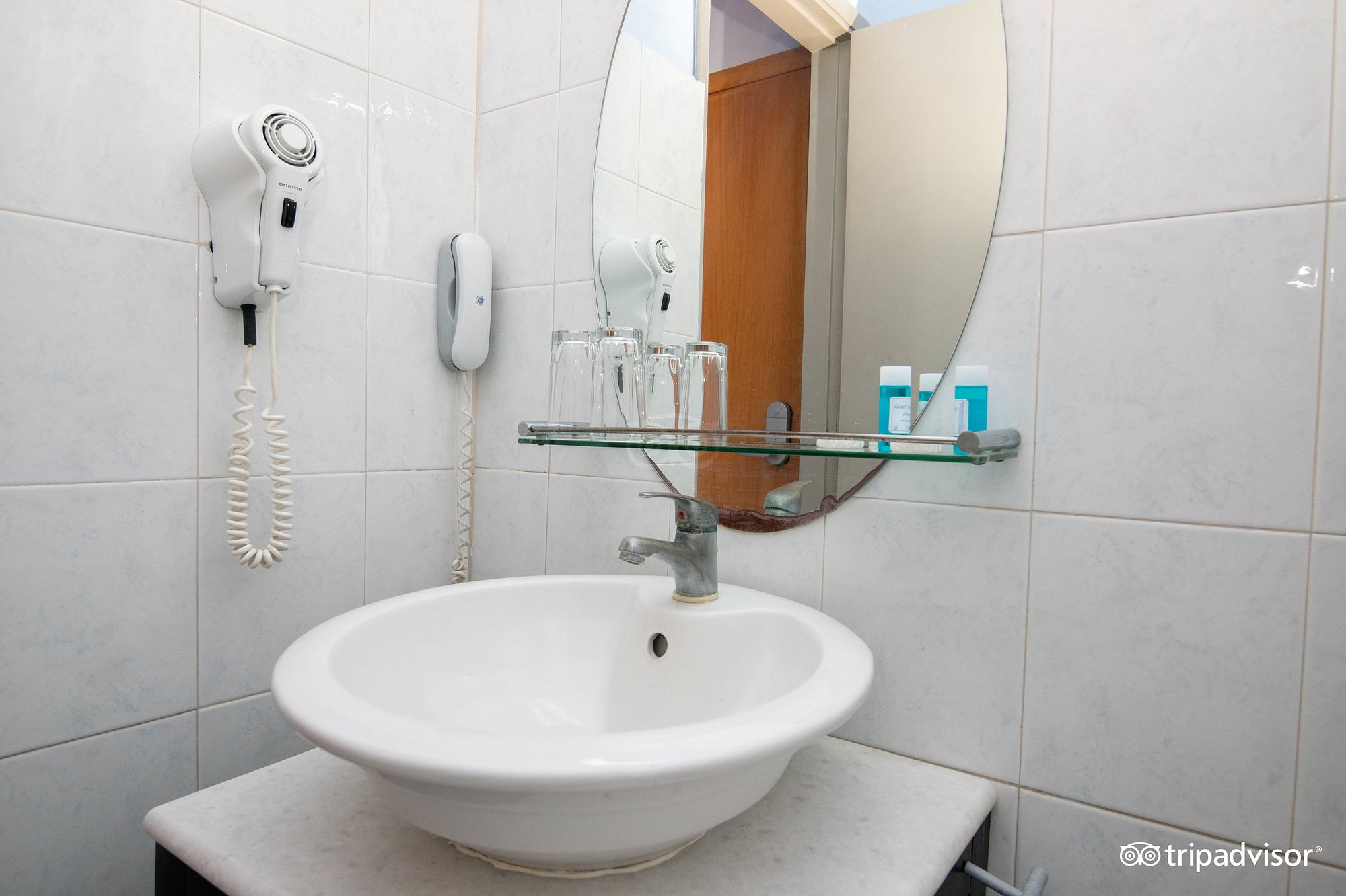 Standard Double Room With Balcony 2