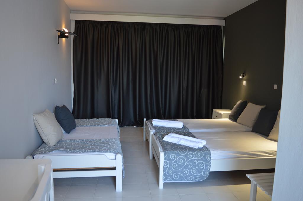 Triple Room Balcony Or Terrace 1