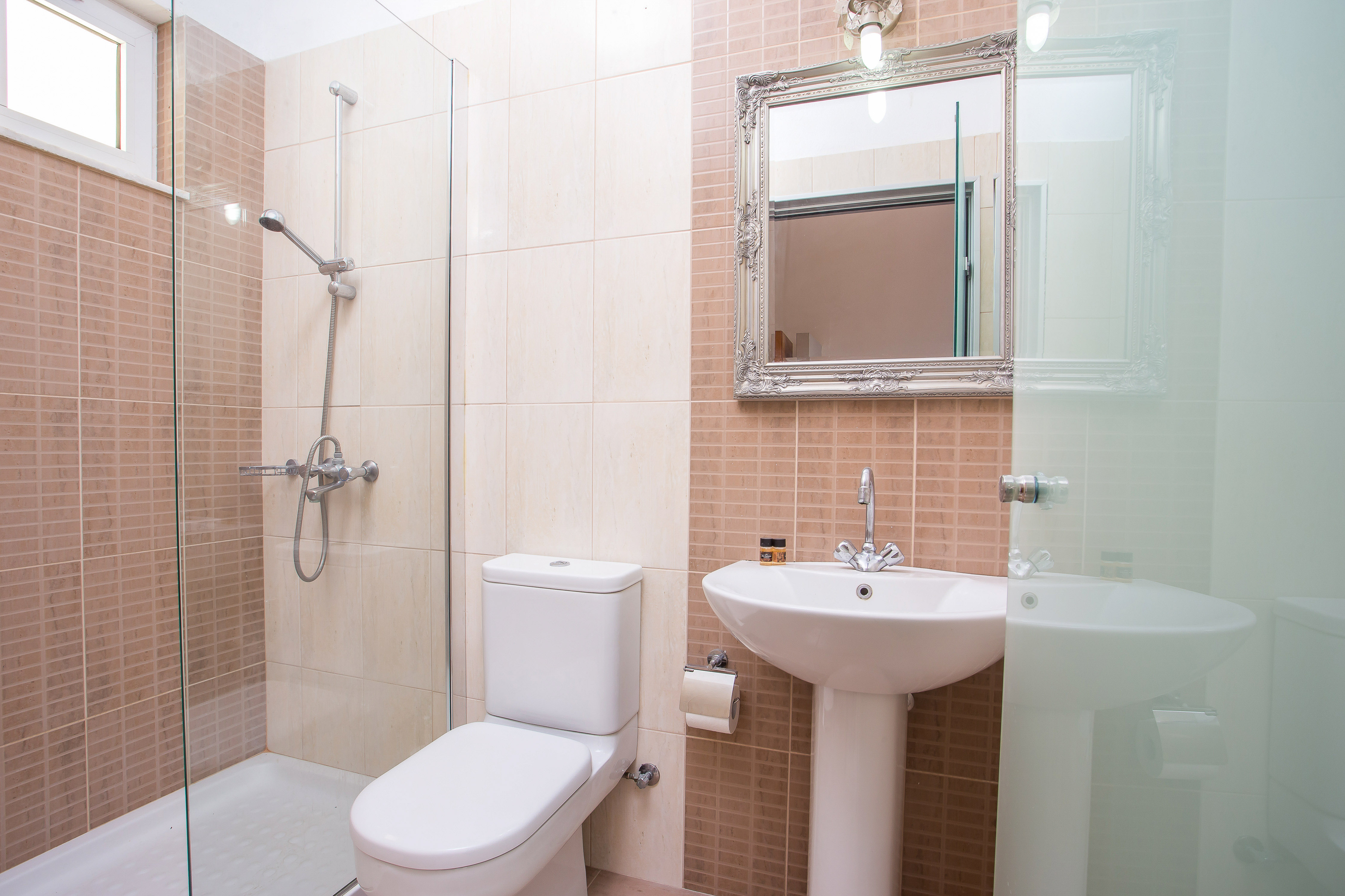 Standard Double Room with Balcony 3