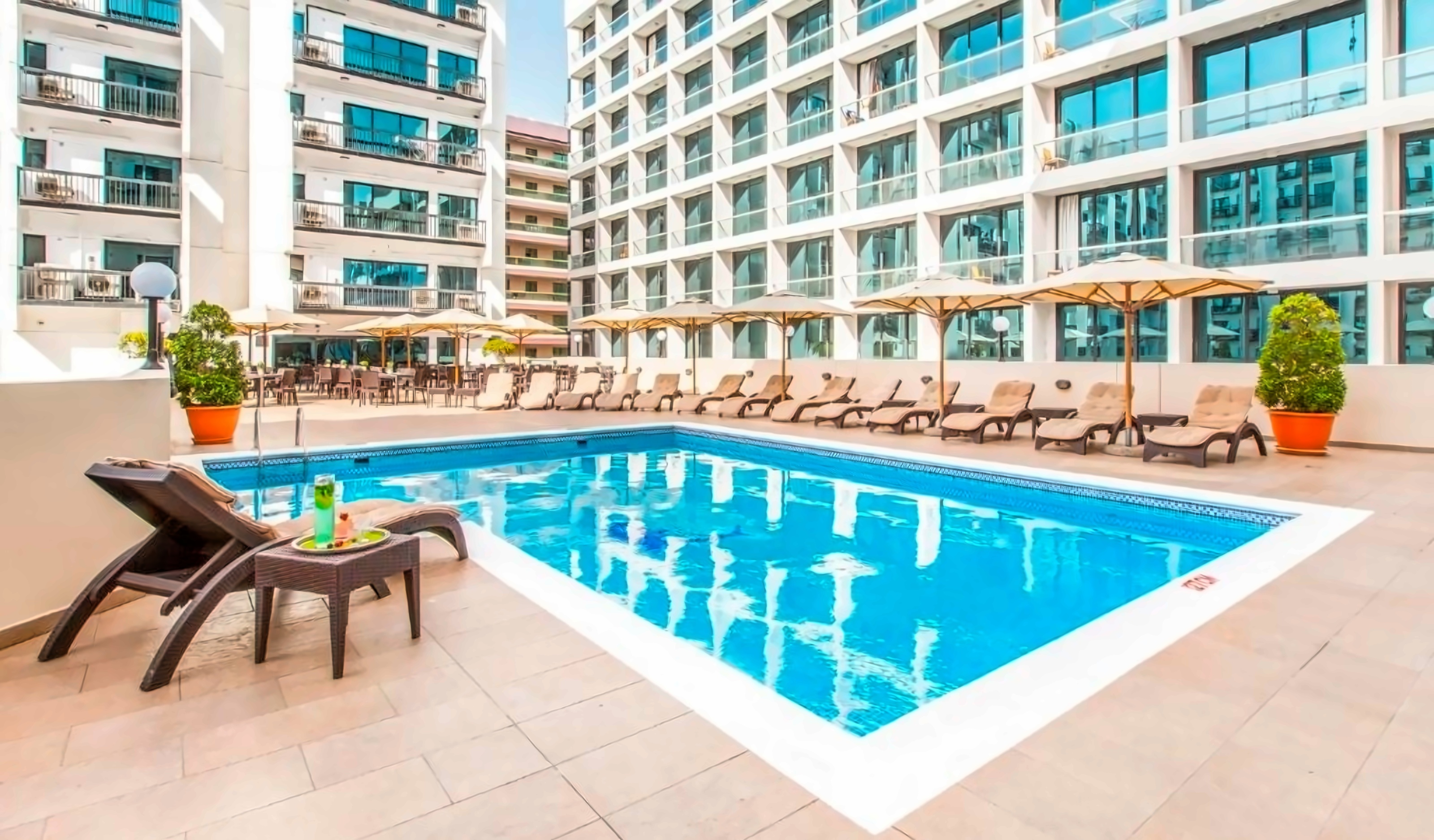 Golden Sands 5 Hotel Apartments