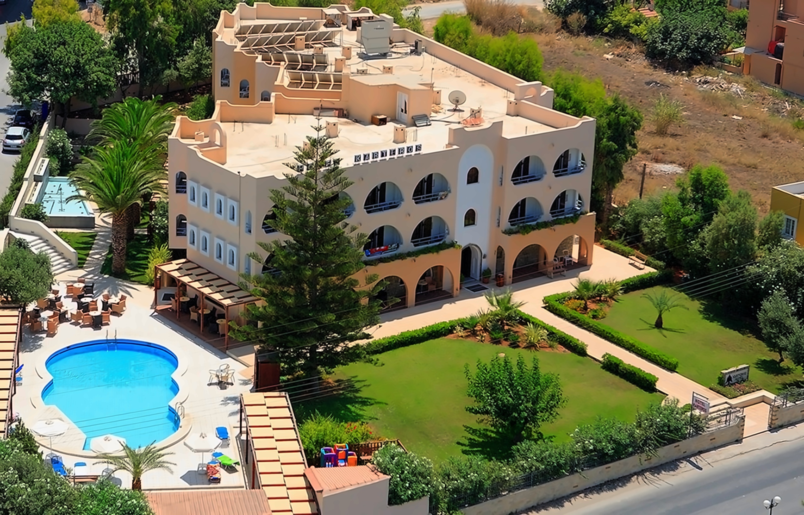Karteros Hotel