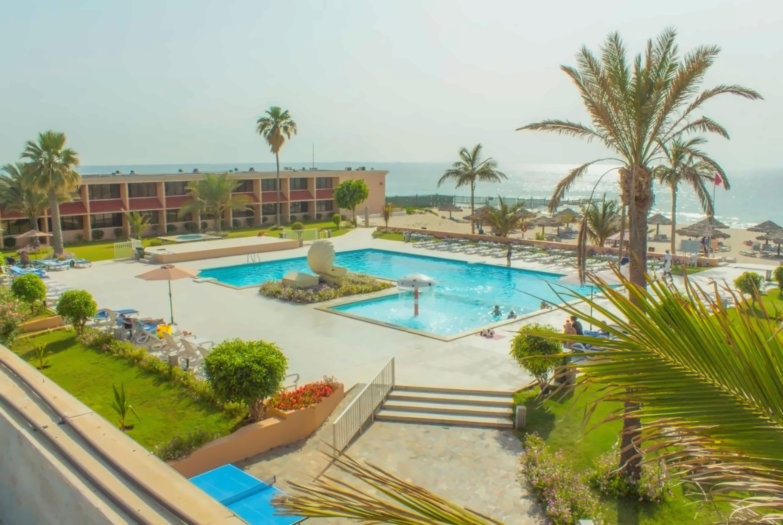 Lou'Lou A Beach Resort