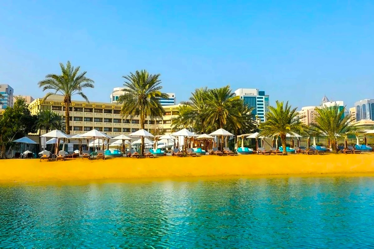 Le Meridien Abu Dhabi Hotel