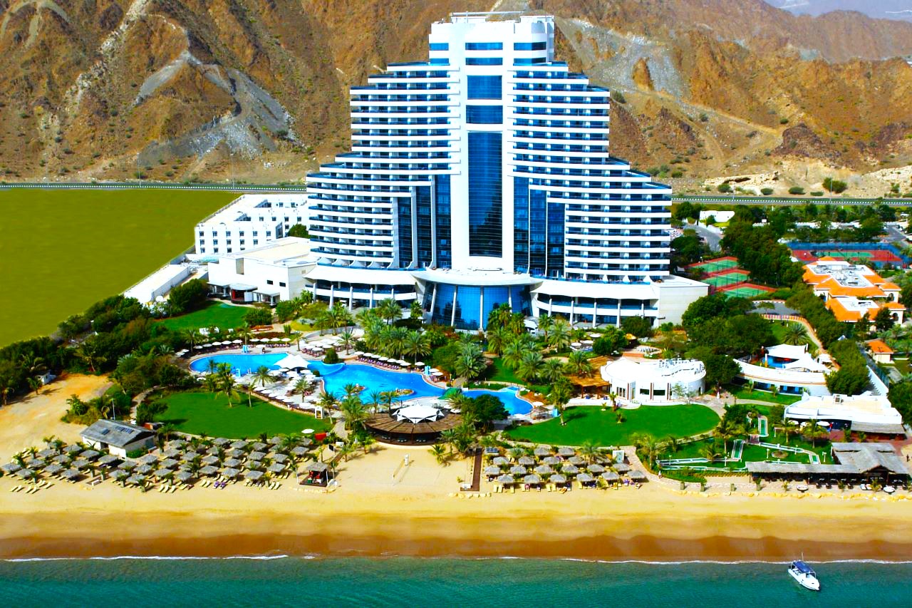 Le Meridien Al Aqah Beach Resort