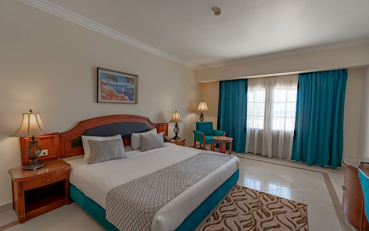 Standard Room Front Sea View 3