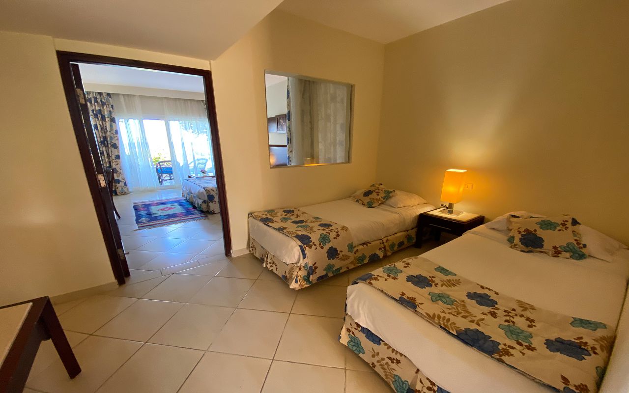 Family Room Beach Front 1