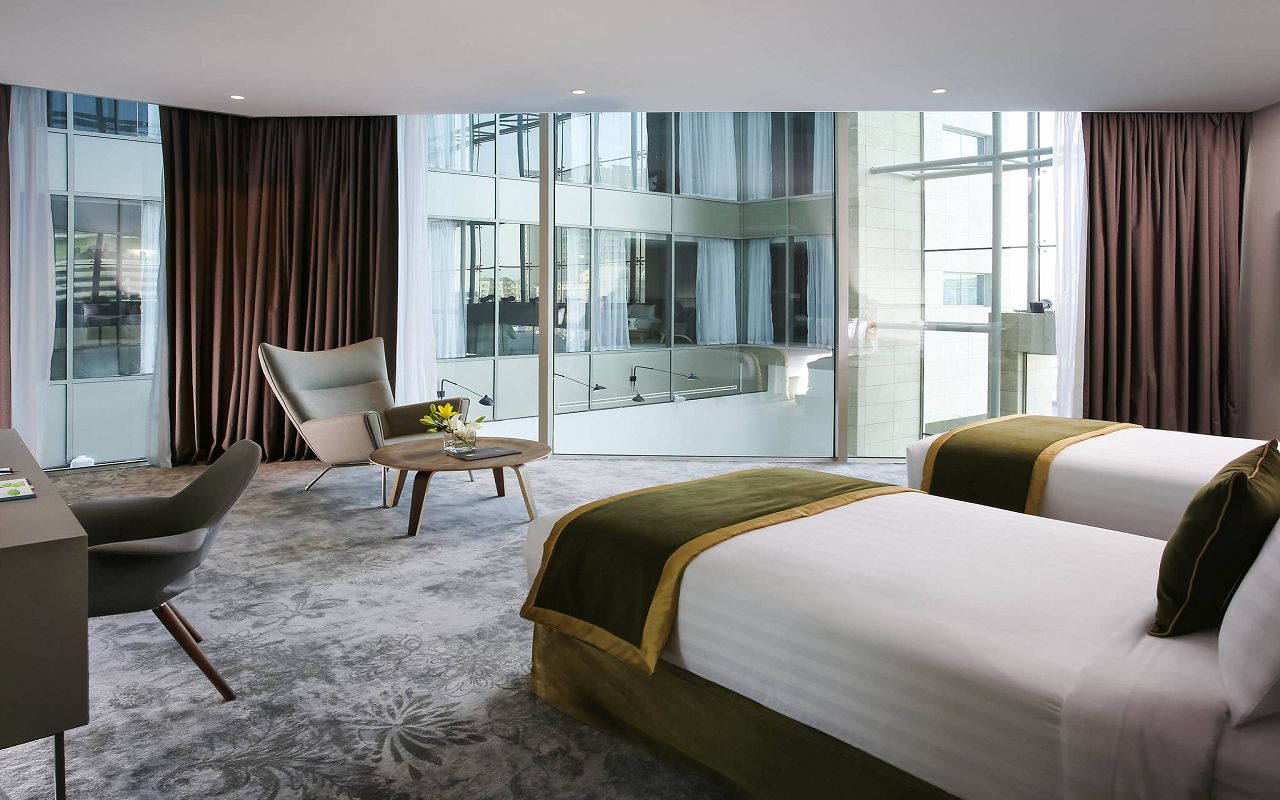 Executive Suite 1
