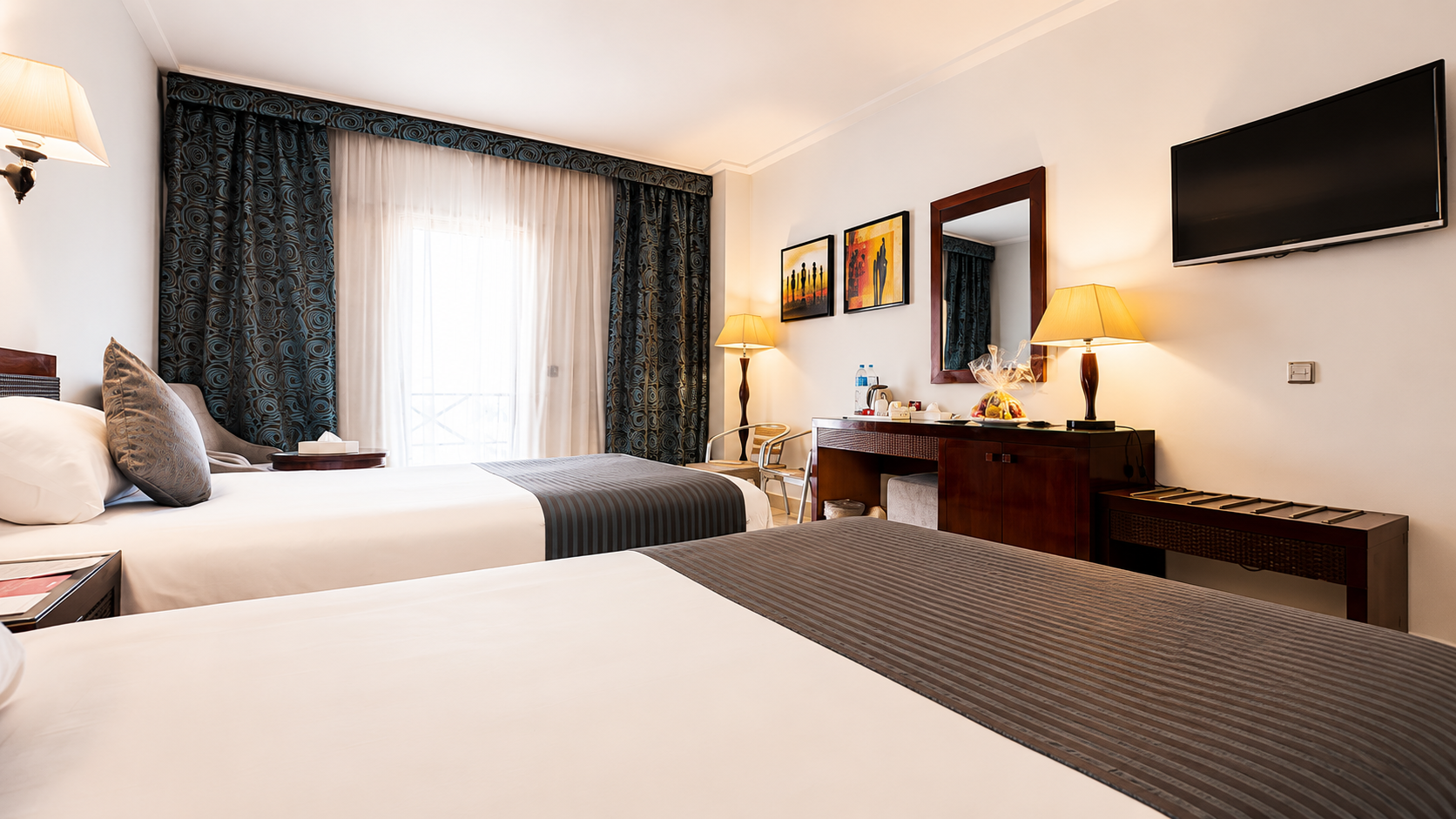 Deluxe Room 4