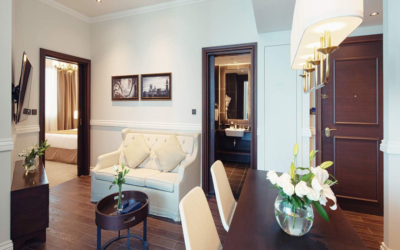 Executive Studio 2