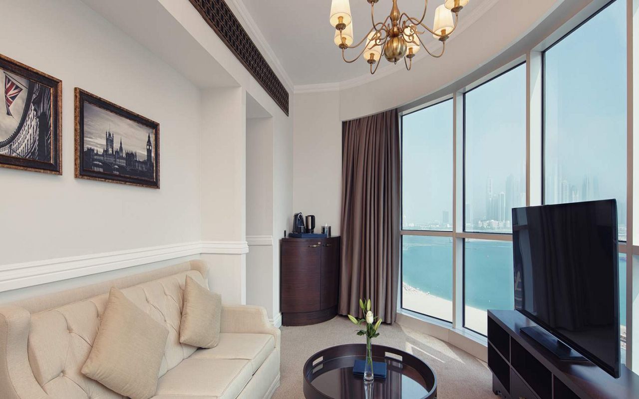 Deluxe Suite 2