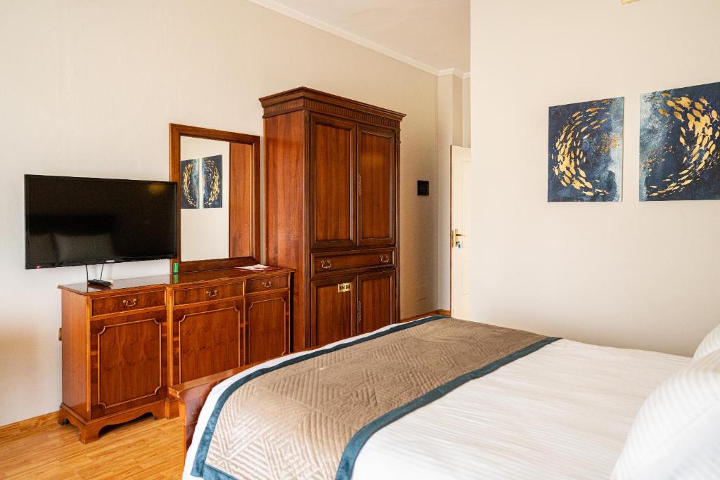 Triple Room 3