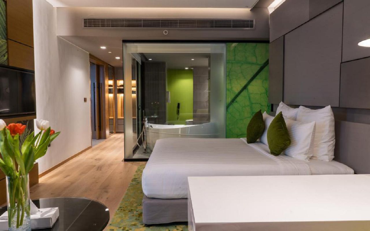 Courtyard Suite 3