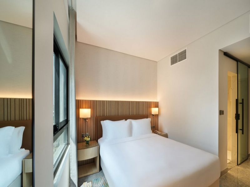 King Bedroom Pool View 2