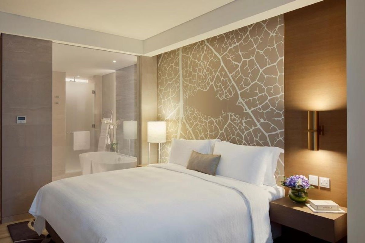 Creek View Room 1