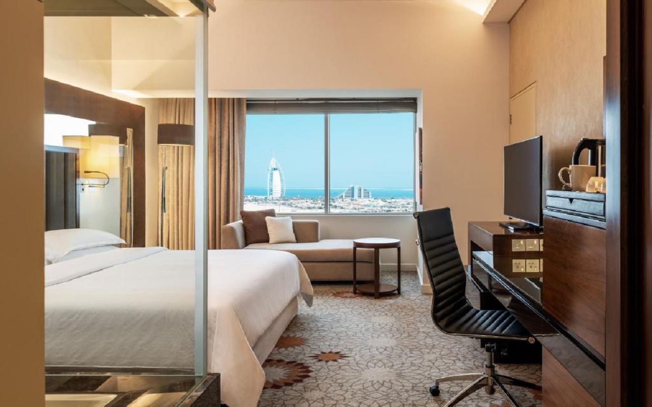 Club Room 1