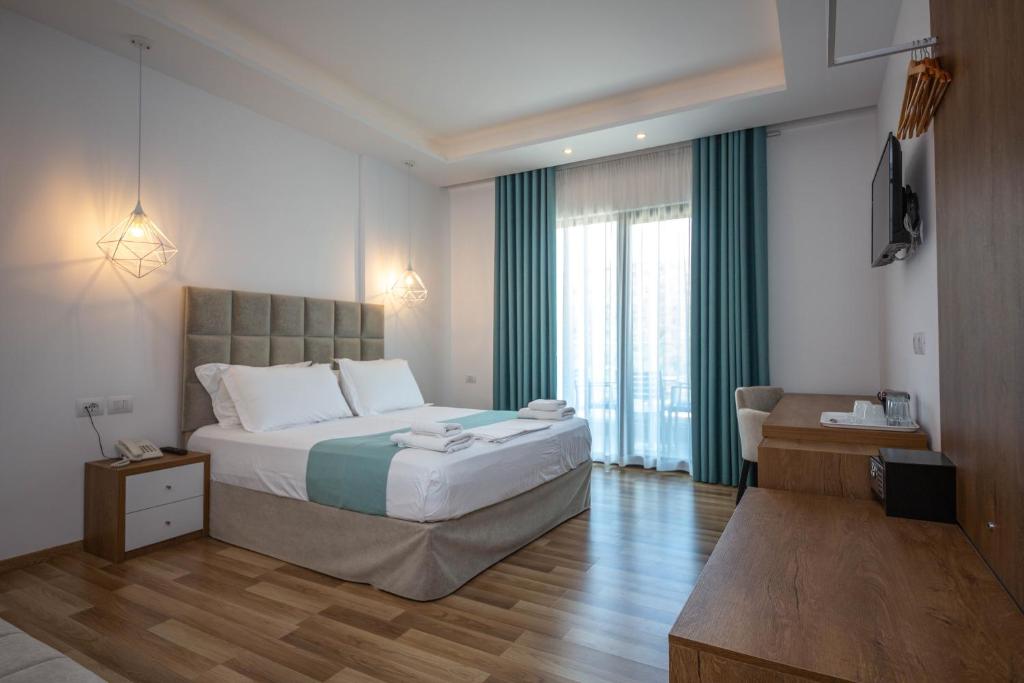 Superior Room 4