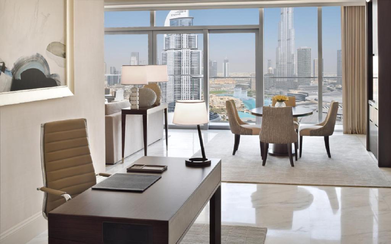 Executive Suite Fountain View 3