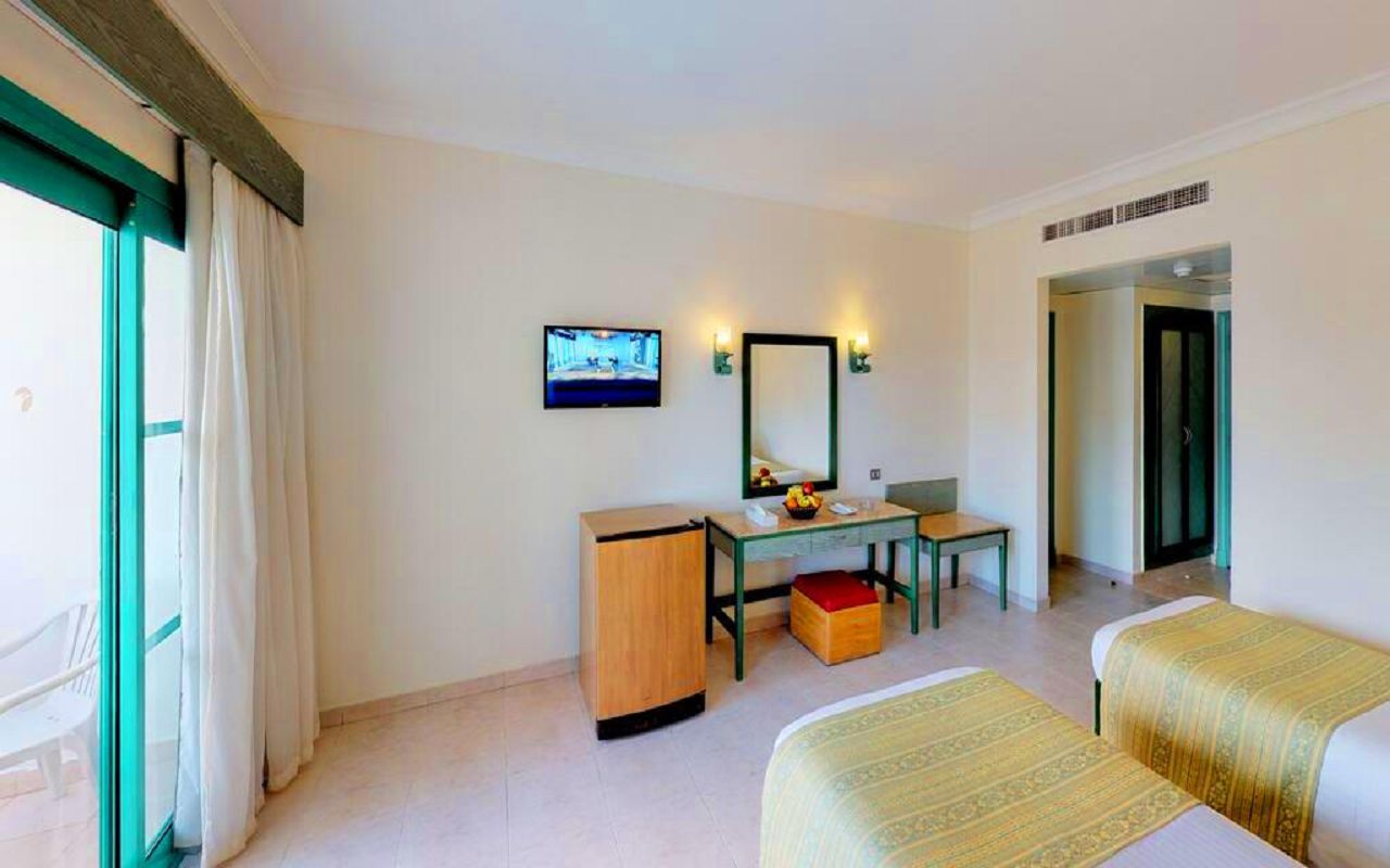 Standard Pool View Room 3