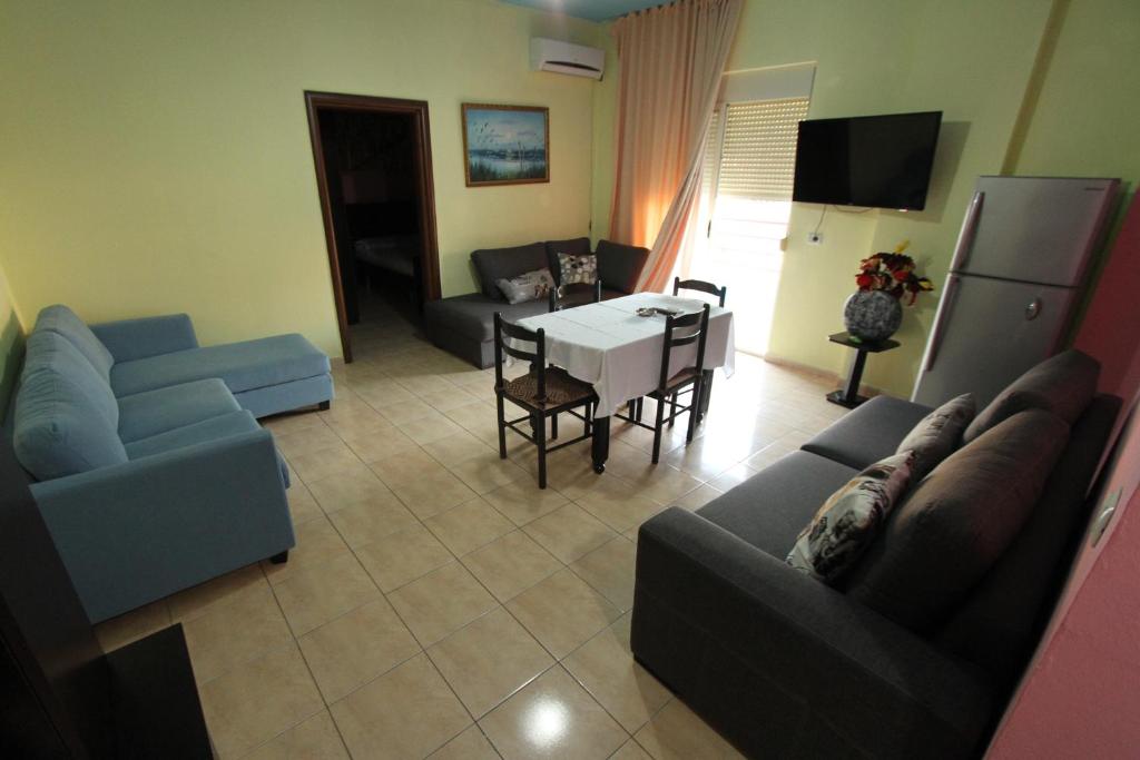 One-Bedroom Apartment 4