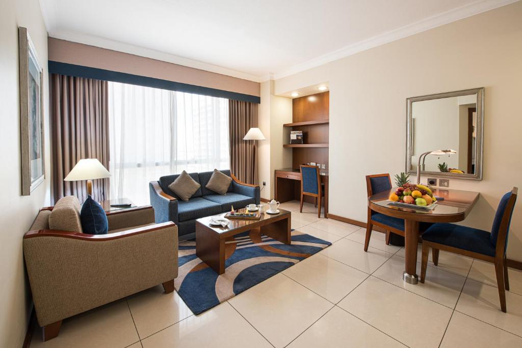 City view one-bedroom suite 2