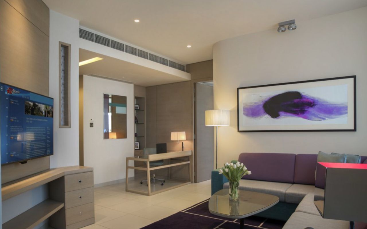Spacious one bedroom suite 2