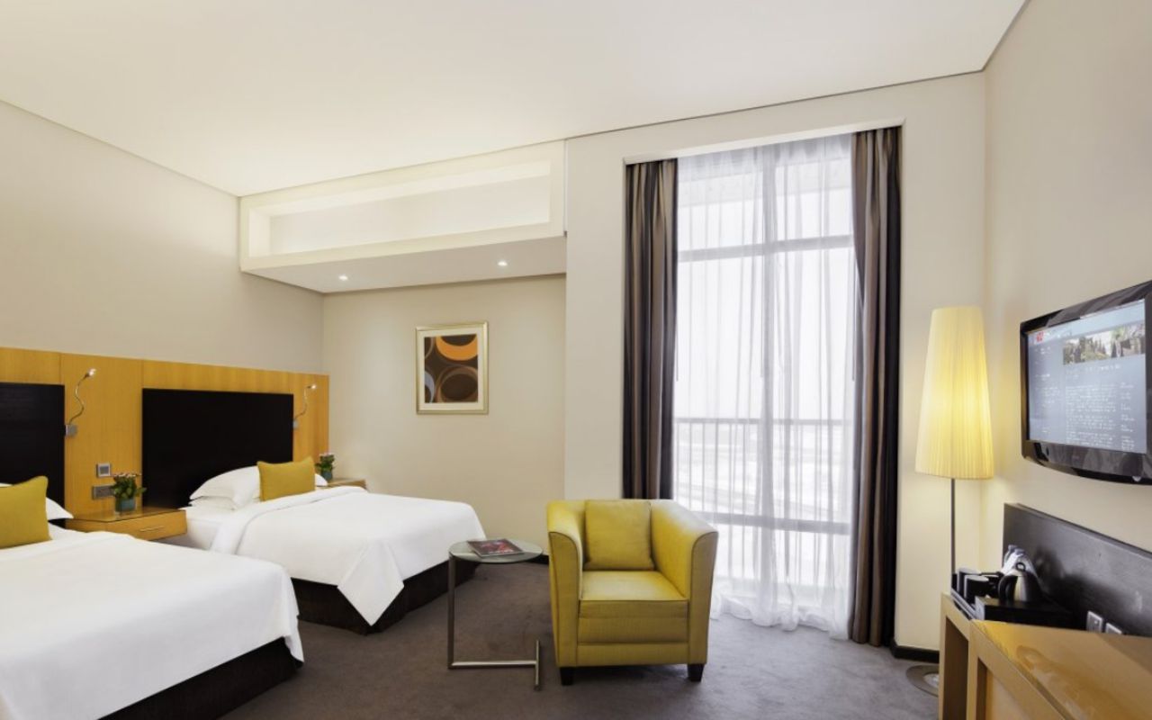 Studio - twin beds 1