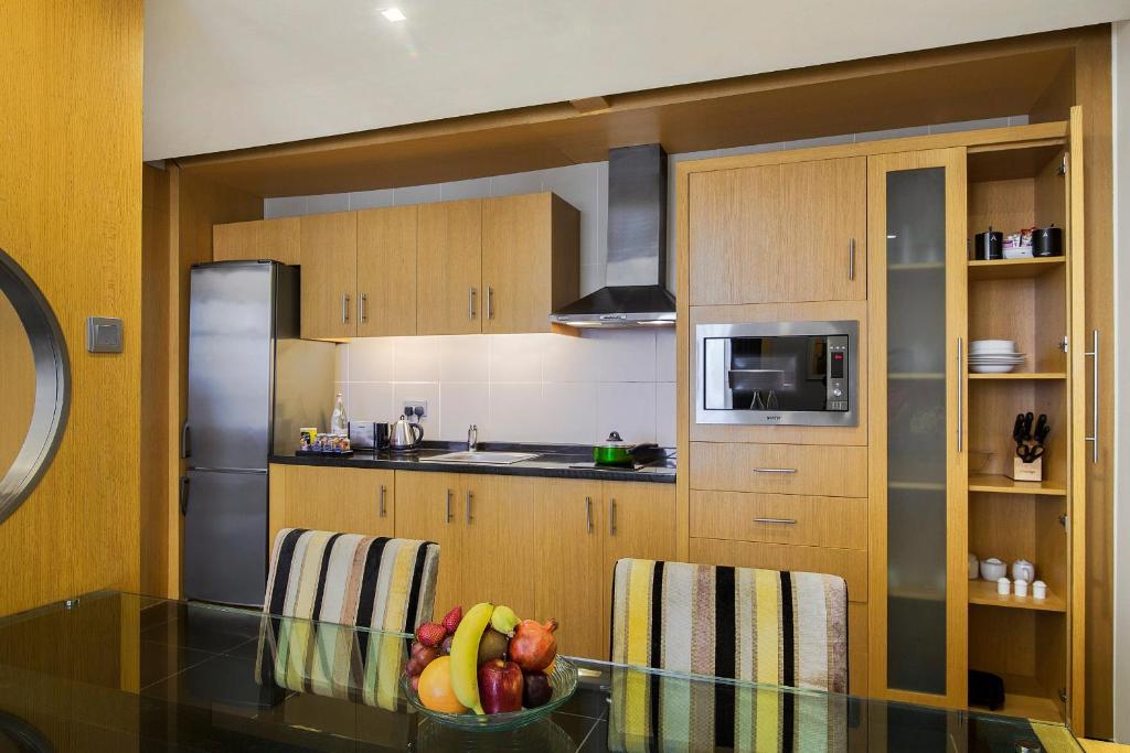Sea view one bedroom apartment 3