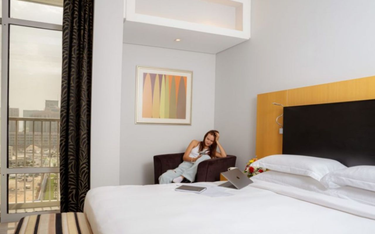Family connecting suite 1