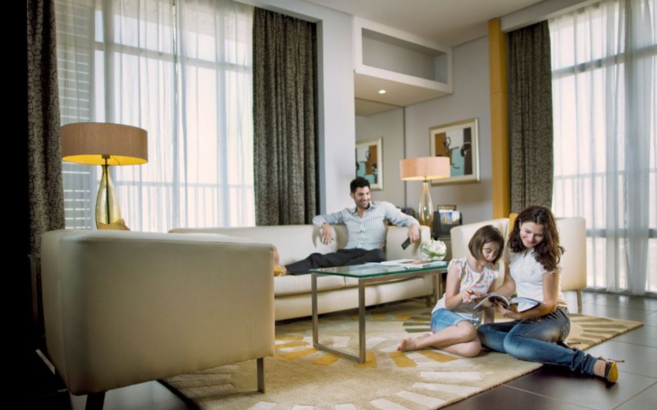 Family connecting suite 3