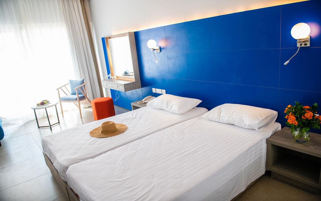 Twin Room Inland View 3