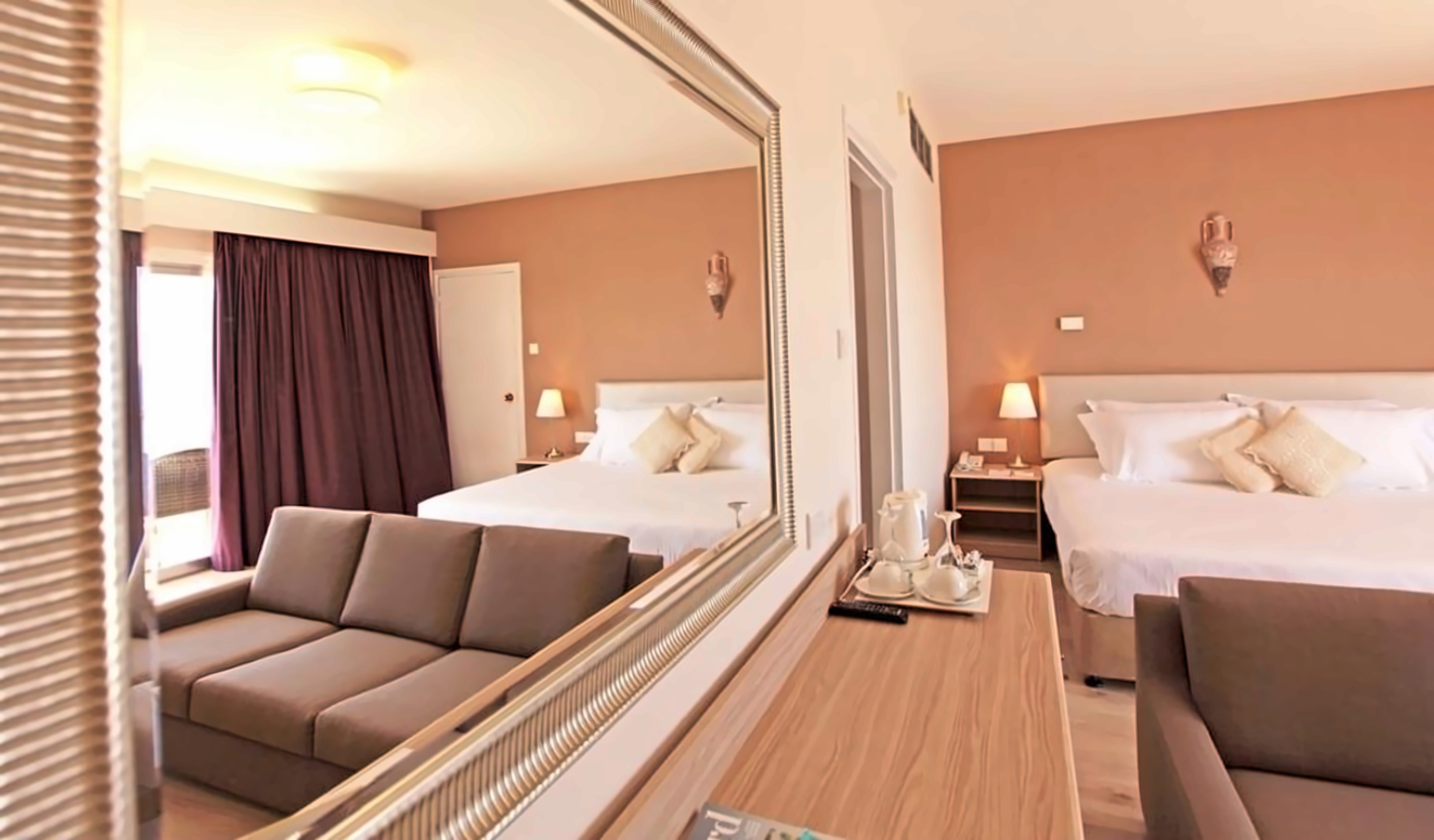 Executive Suite Sea View 1