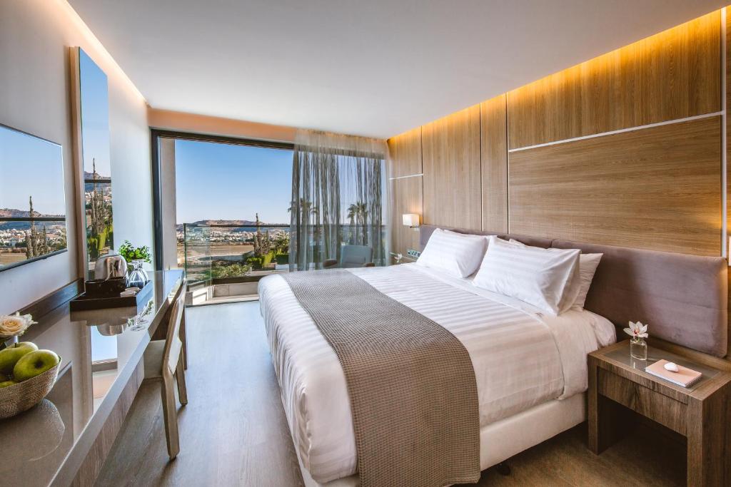 Standard Twin Room Inland View 1