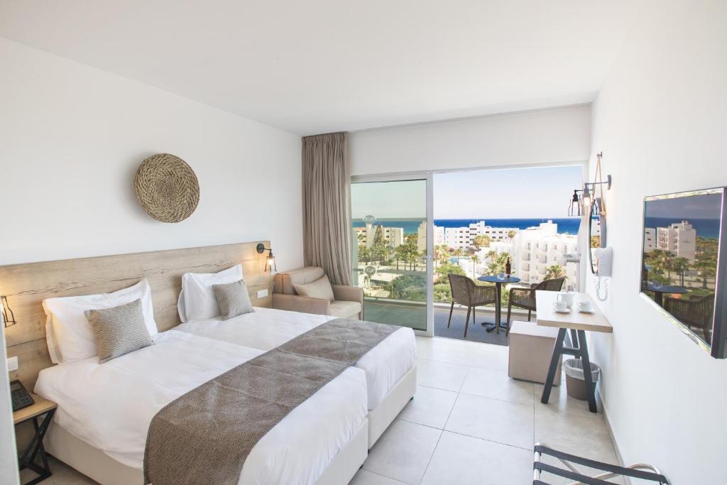 Room Sea View 1