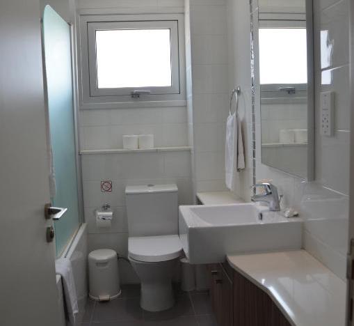 Superior Studio Apartment Inland View 3