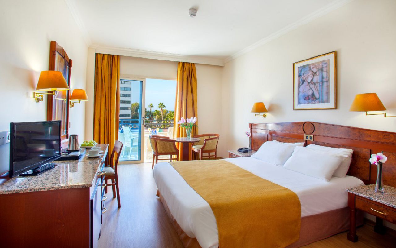Superior Room Side Sea View 1