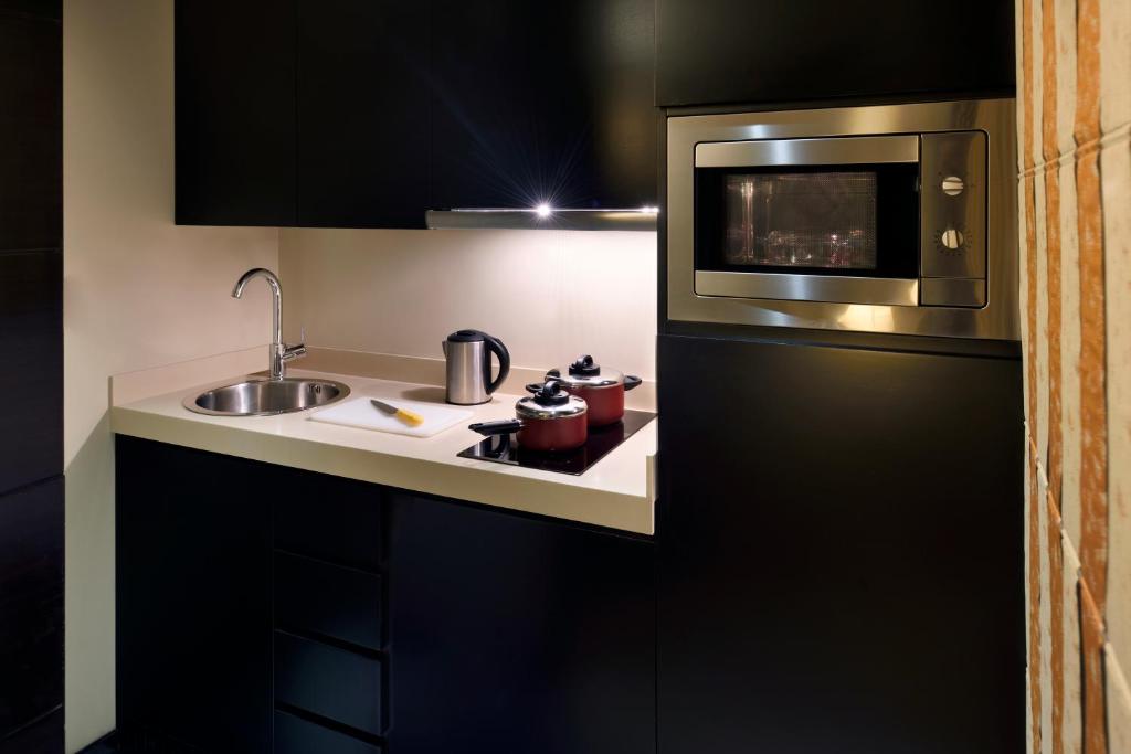 1 Bedroom Suite 4