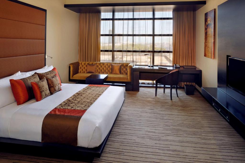 Deluxe Room 1