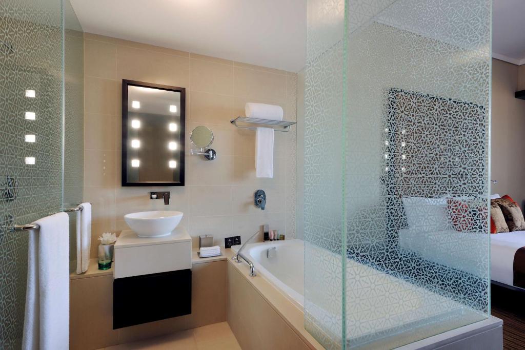 Deluxe Room 2