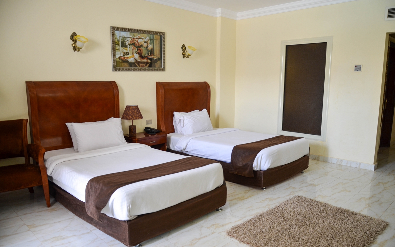 Deluxe Pool View Room 1