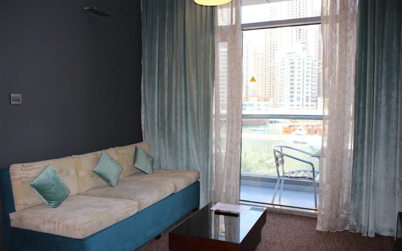 2 Bedroom Apartment Marina View 3