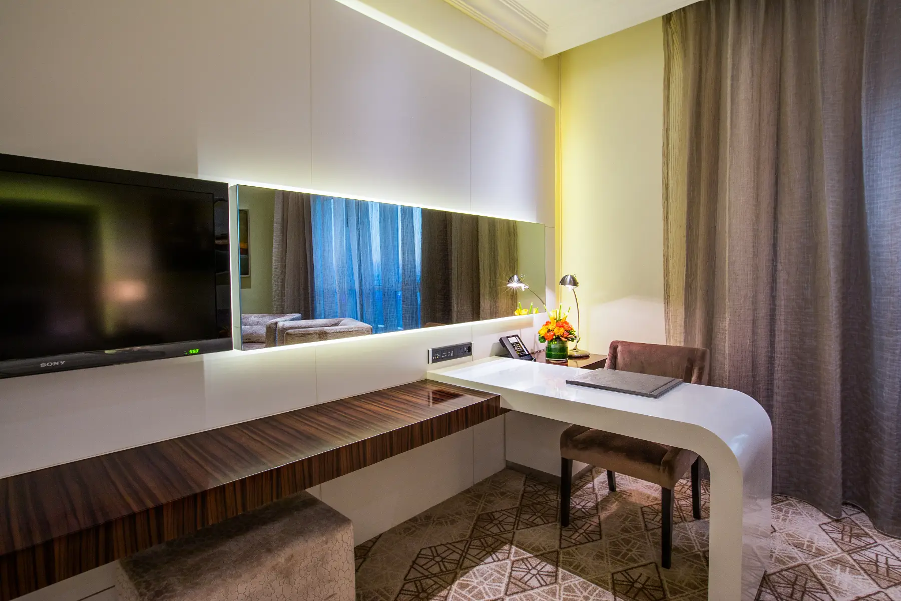 Executive Room 4