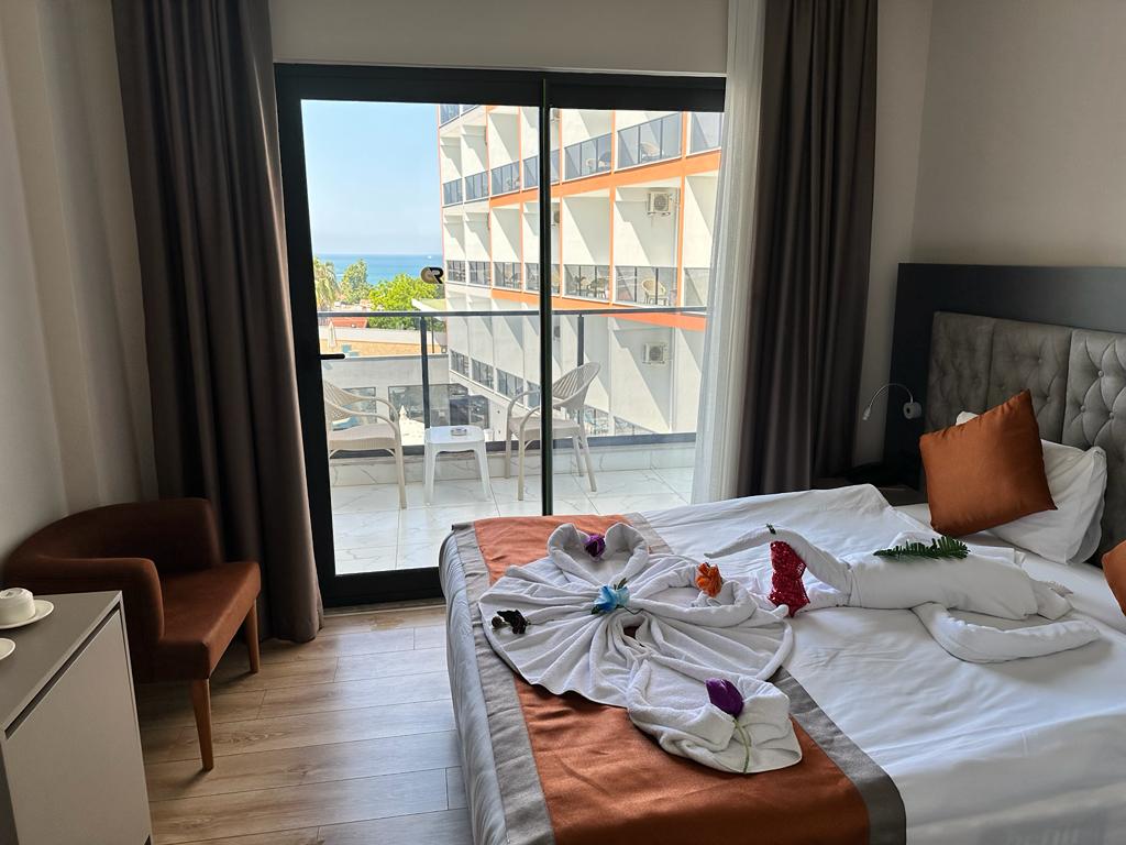 Standard Room Side Sea View 1