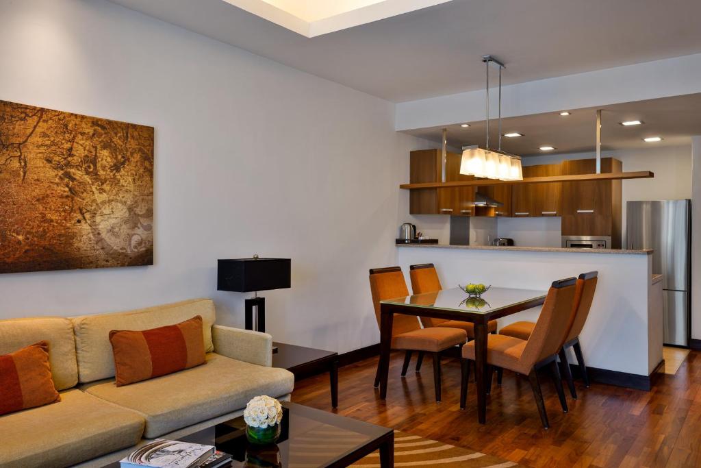 2 Bedroom Deluxe Apartment 3